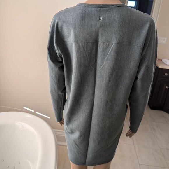 Lululemon Oversized, size 6 - Picture 4 of 4